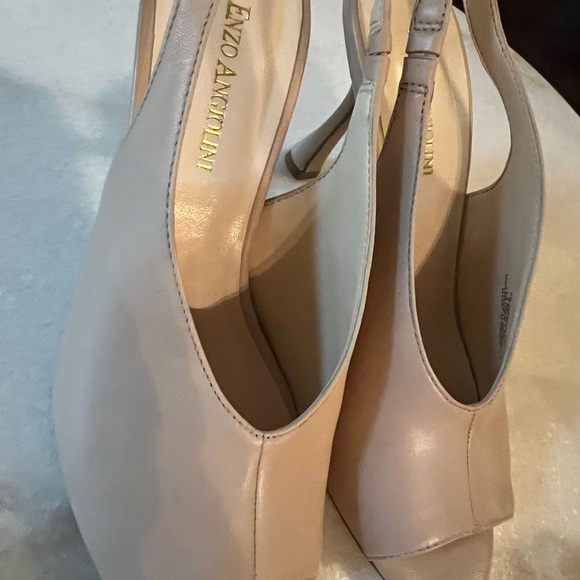 Brand New Enzo Angiolini Cream Heel Peeptoe Pumps Size 7 Sandals - Picture 3 of 11